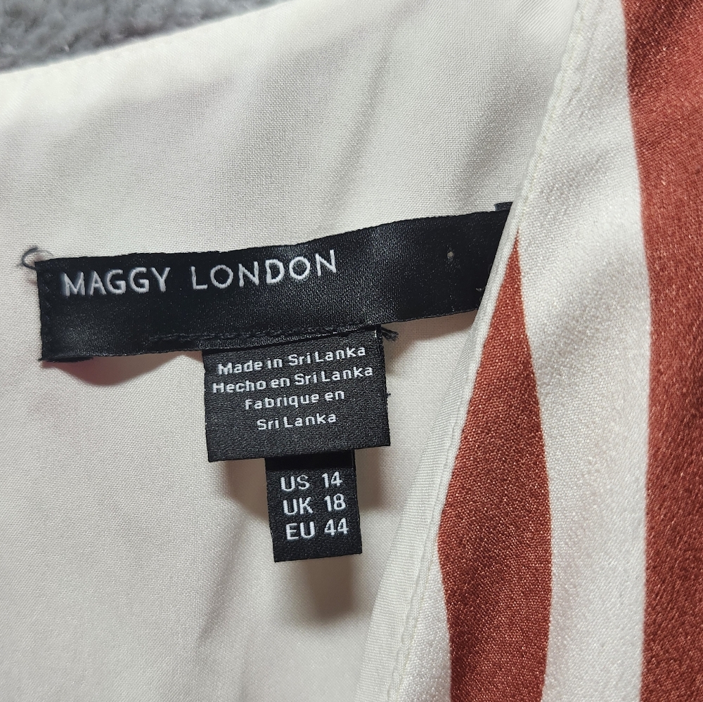 Maggy London V-Neck Midi faux wrap dress size 14 - Picture 2 of 5